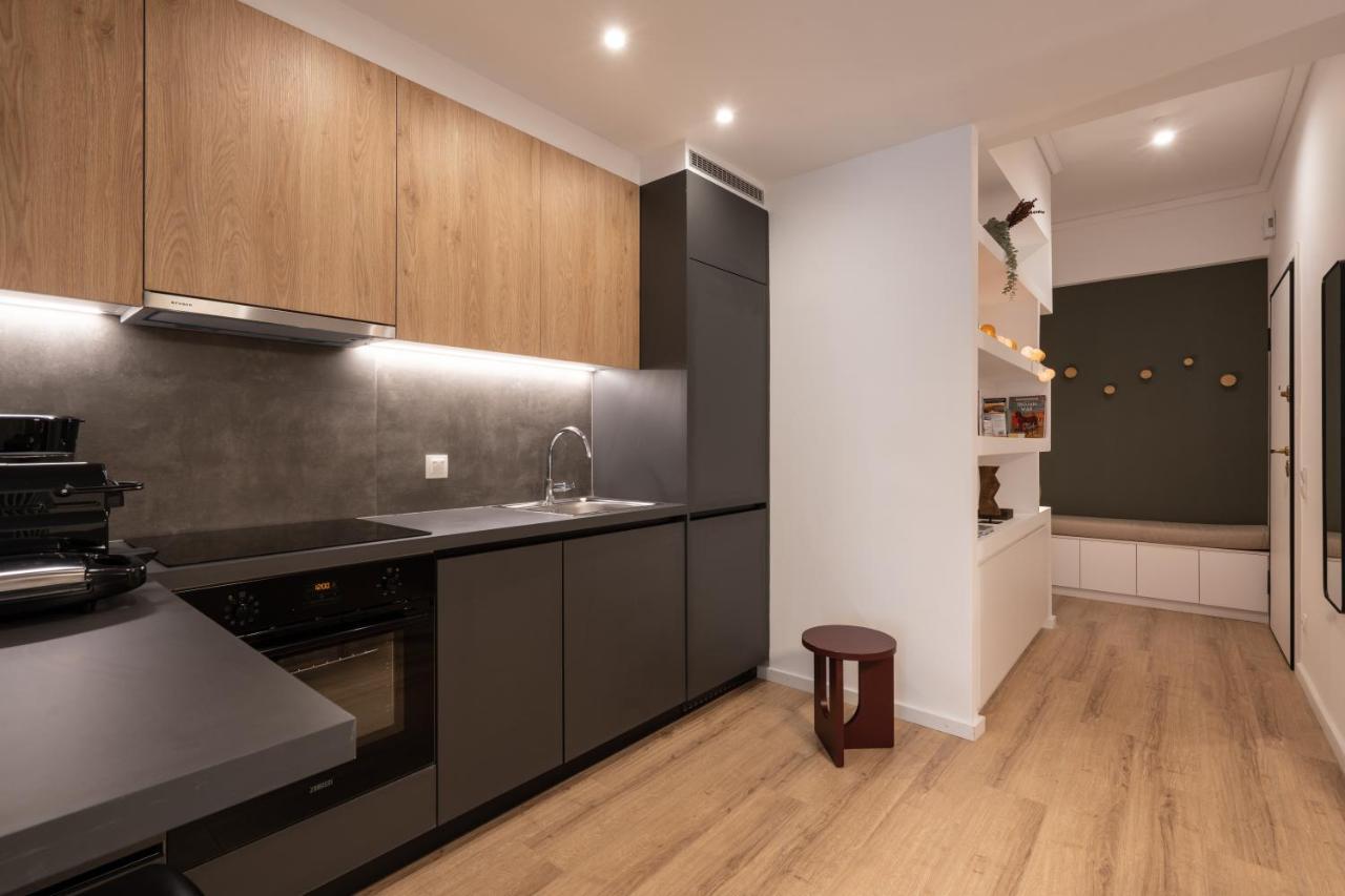 Unique 2 Bedrooms Apartment, Steps To Plaka And City Center Αθήνα Εξωτερικό φωτογραφία
