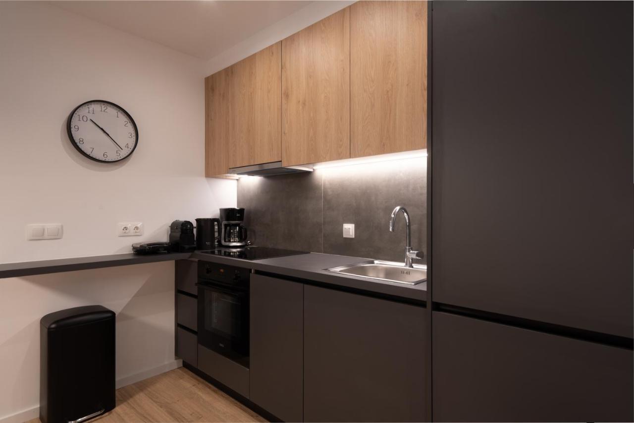 Unique 2 Bedrooms Apartment, Steps To Plaka And City Center Αθήνα Εξωτερικό φωτογραφία