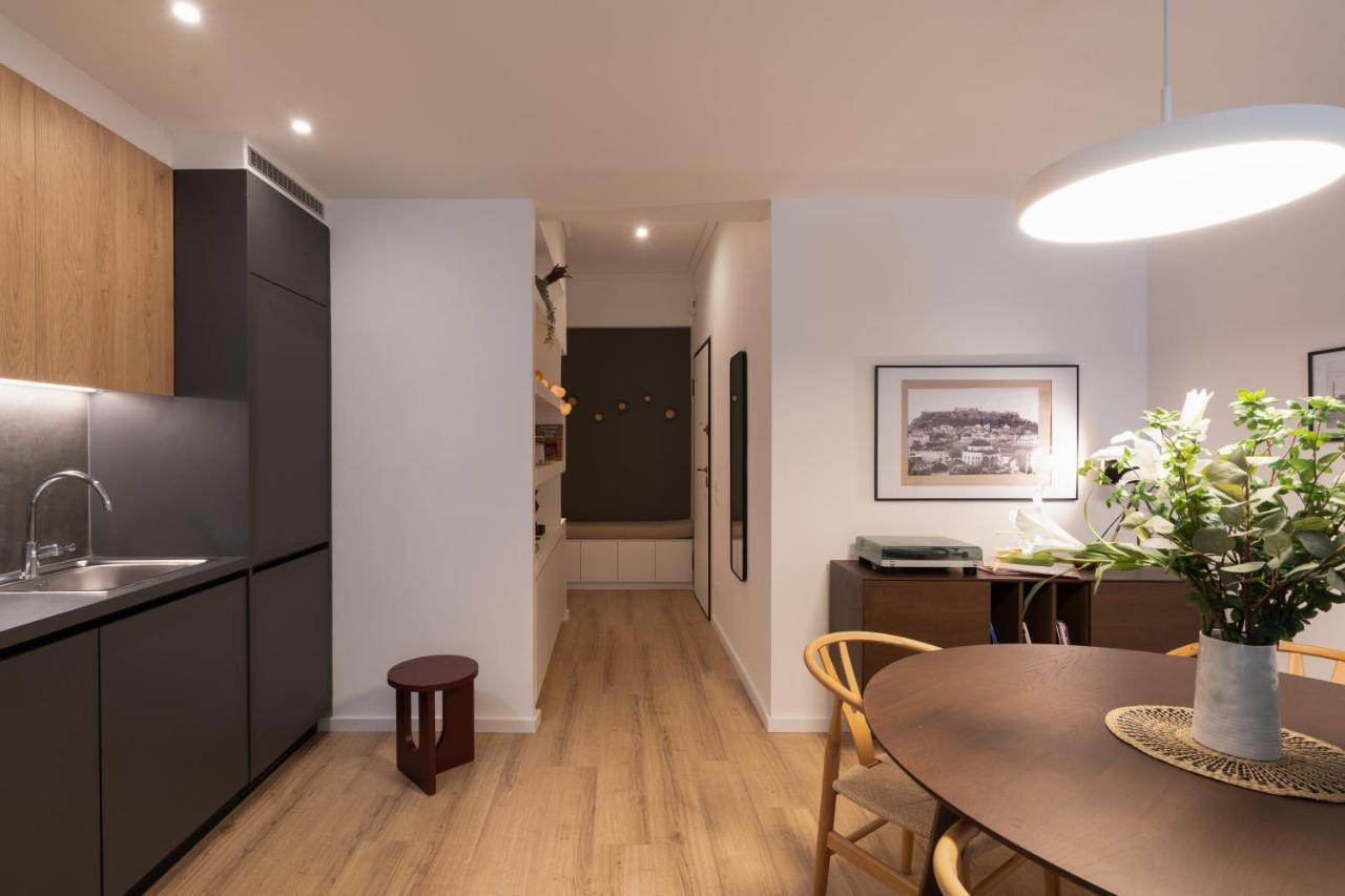 Unique 2 Bedrooms Apartment, Steps To Plaka And City Center Αθήνα Εξωτερικό φωτογραφία